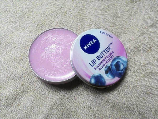 Nivea Lip Butter Blueberry Blush