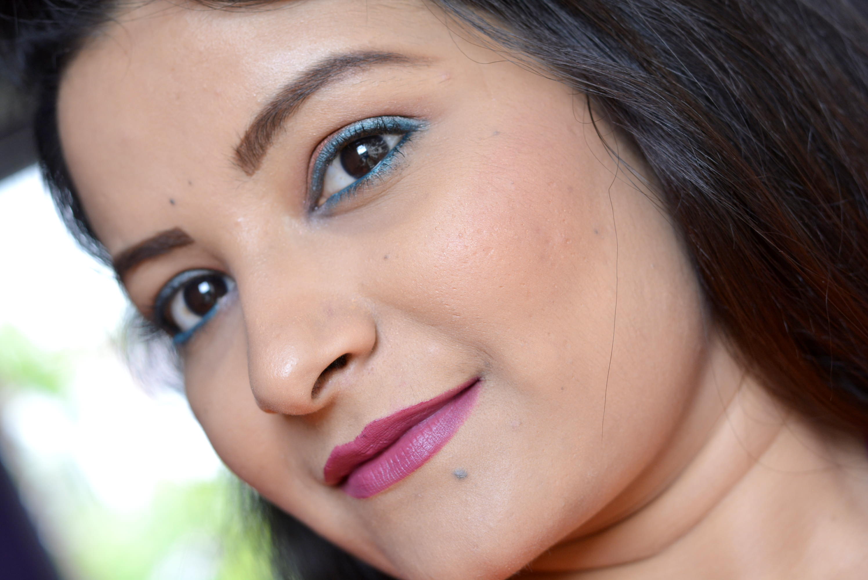 Maybelline Colossal Kohl Kajal - Turquoise & Smoked Silver | Review