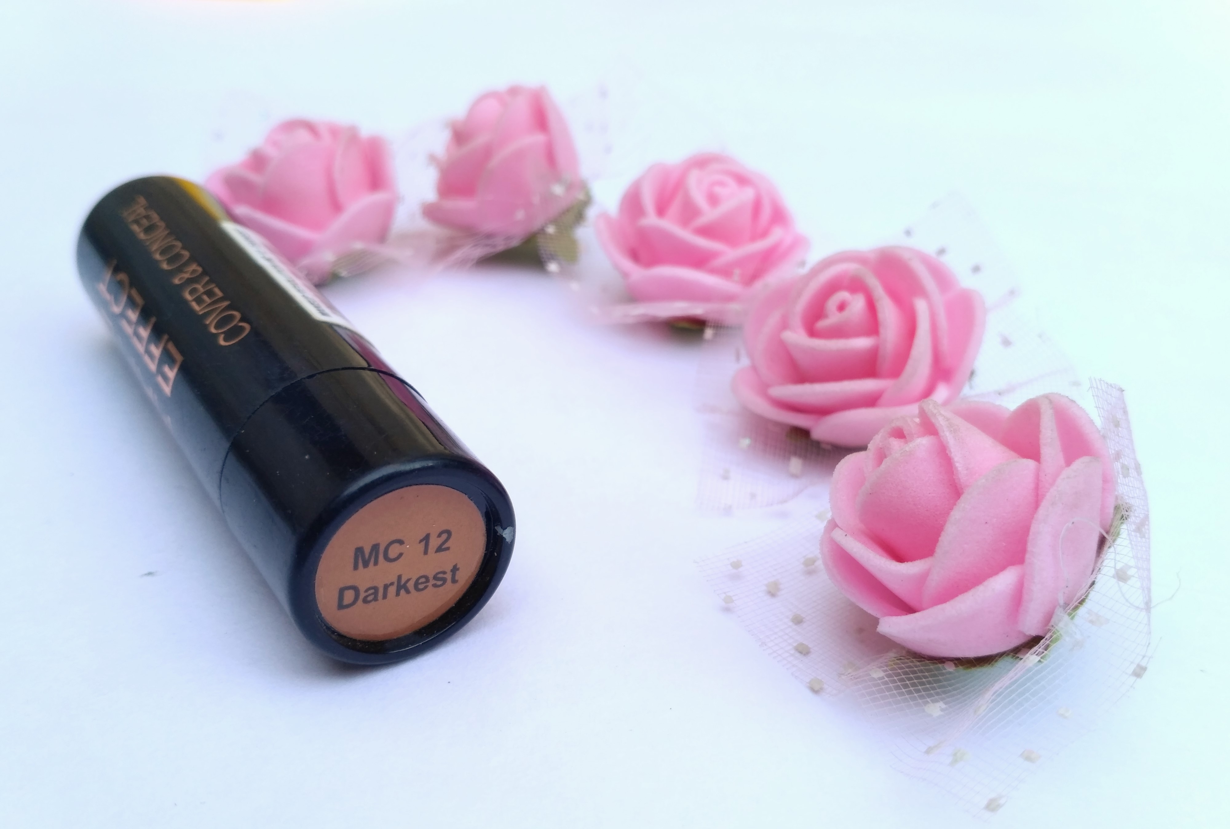 Makeup Revolution The Matte Effect Cover & Conceal M12 Darkest Review