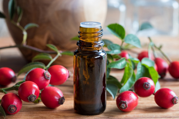 Why You Should Include Rosehip Oil in Your Beauty Regimen