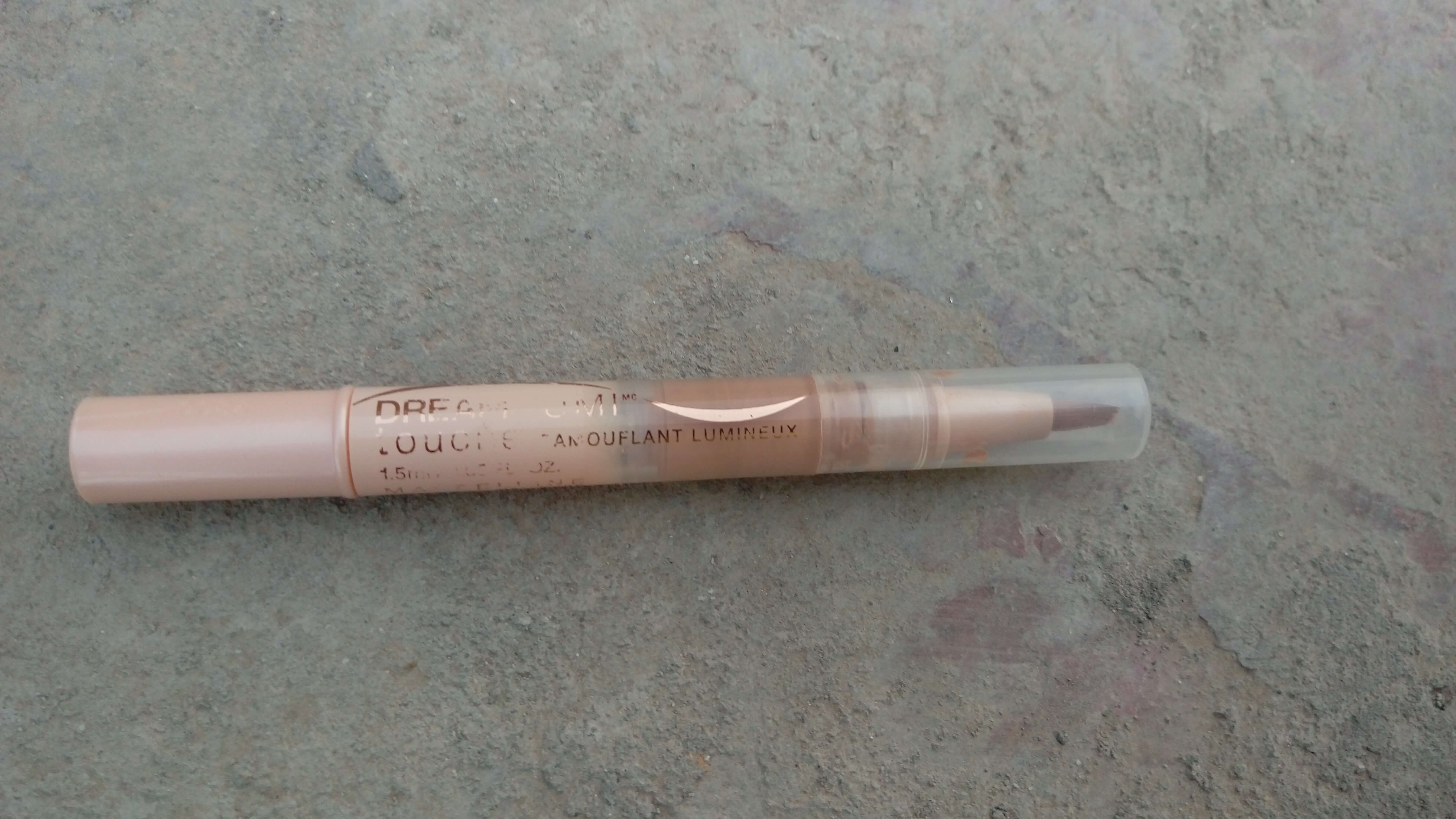 Maybelline Dream Lumi Touch Highlighting Concealer Honey Review