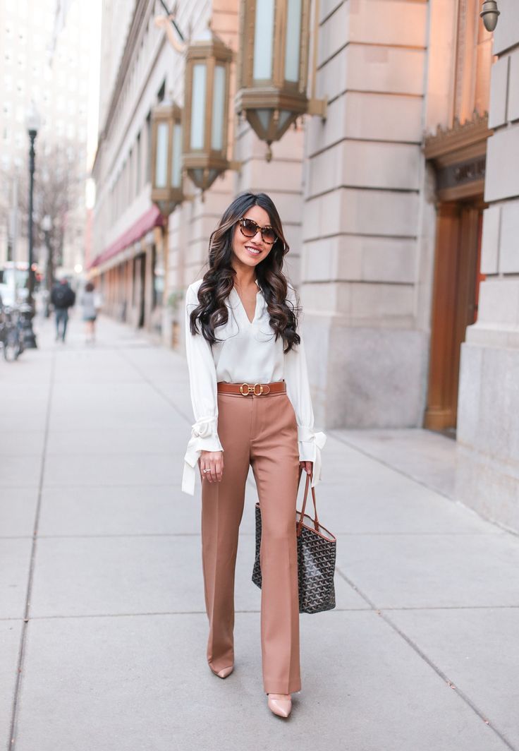 Stylish Ways To Wear Ankle Pants | Chic outfits, Pink pants, Fashion