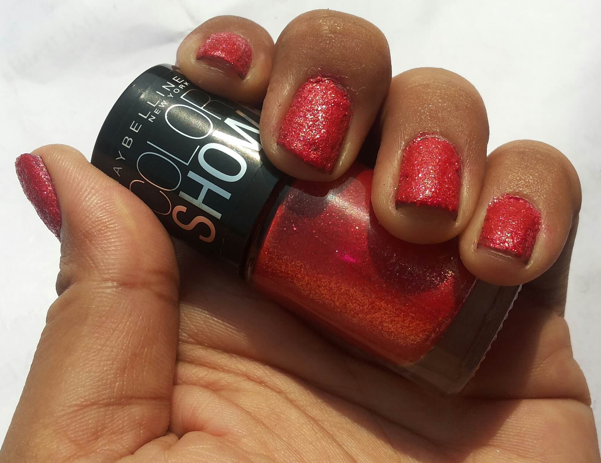 maybelline color show nail polish red carpet review 1