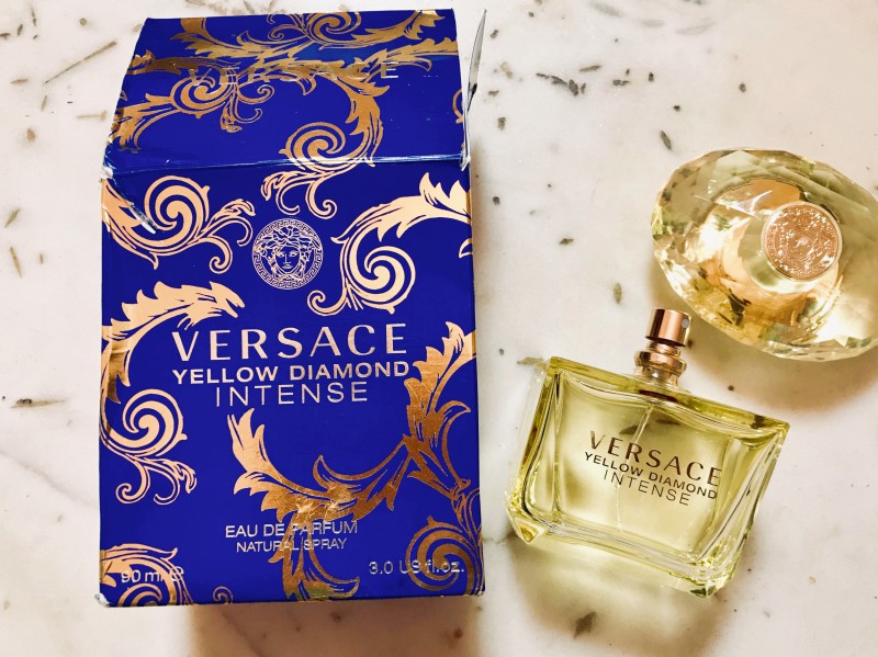 Versace Yellow Diamond Intense Perfume Review