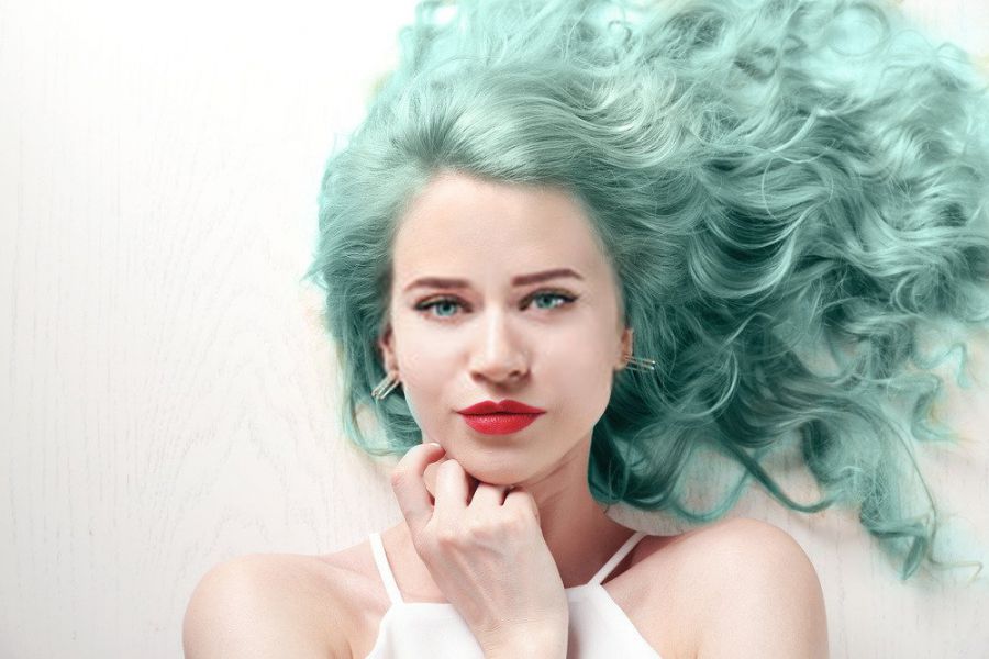 unnatural hair color ideas highlights