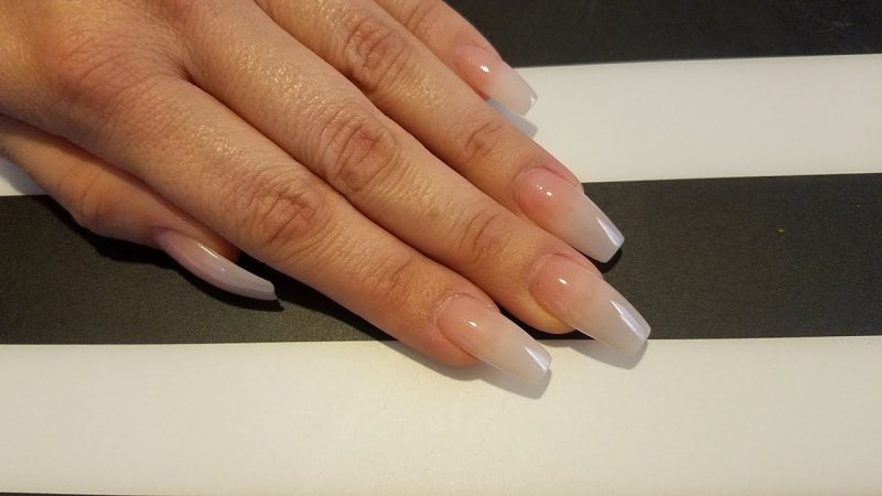 silk nails - artificial nail types