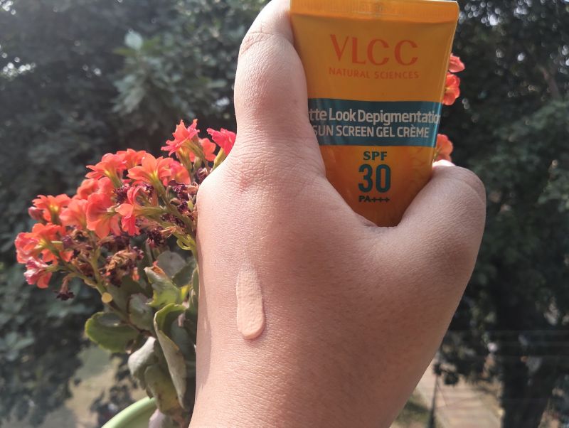 VLCC Matte Look Depigmentation Sunscreen