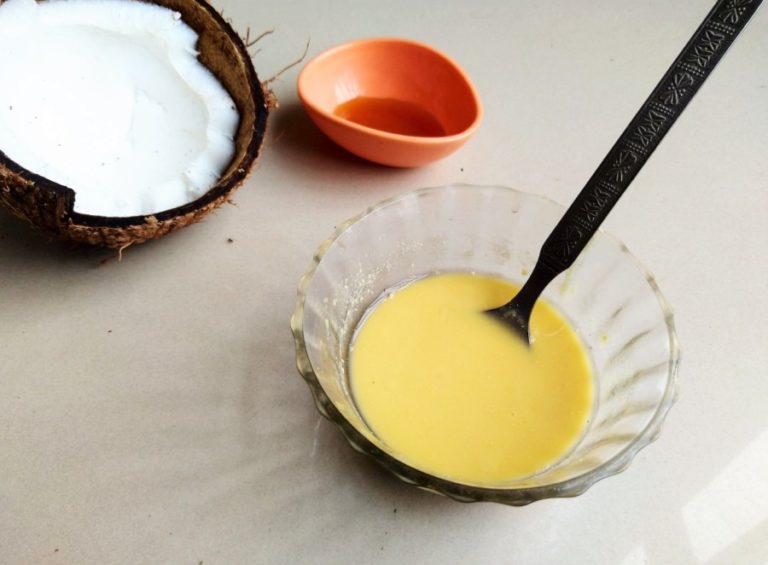 5 Natural DIY Hair Masks for Curly Hair at Home