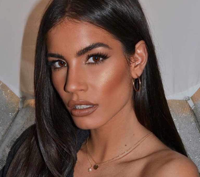 15 & Best MAC Lip Liners for Fair, Medium & Dark Skin