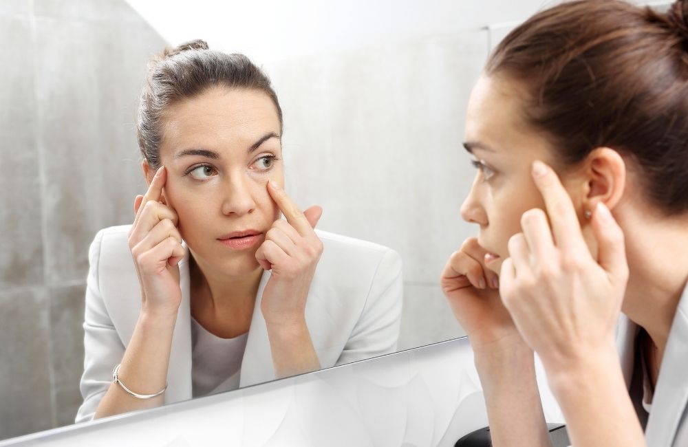 how can i get rid of under eye wrinkles naturally