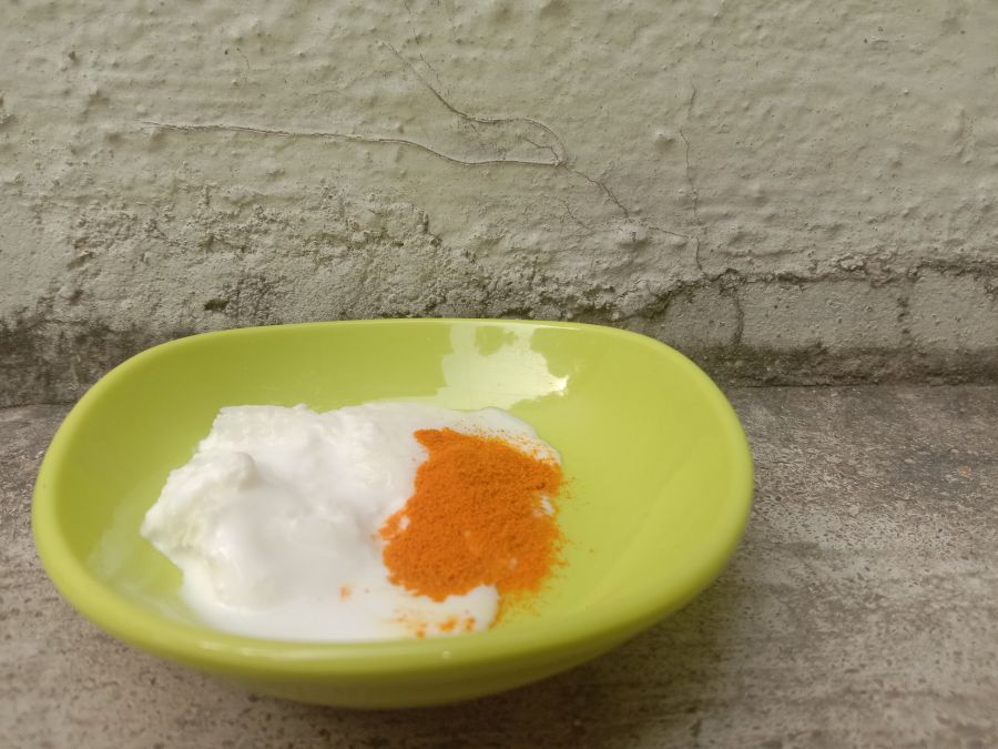 yogurt and turmeric face scrub