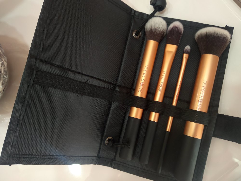 Puna Store Makeup Brush Set Review