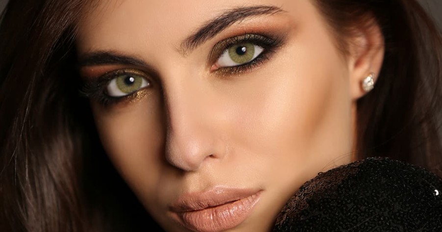 Colored Contacts Result in Different Eye Colors