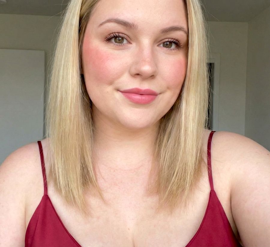 pink lipstick with red dress